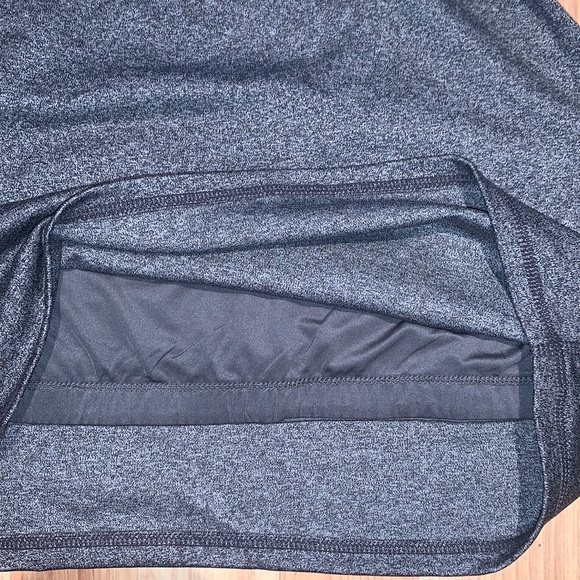 NWOT Madewell Gray Sport Top Size XL - Picture 3 of 6